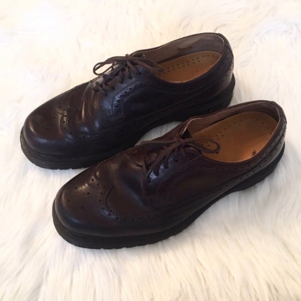 Unisex vintage doc marten wingtip oxfords